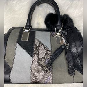 Purchased  from Wilson leather, inside strap  however tags have been removed.